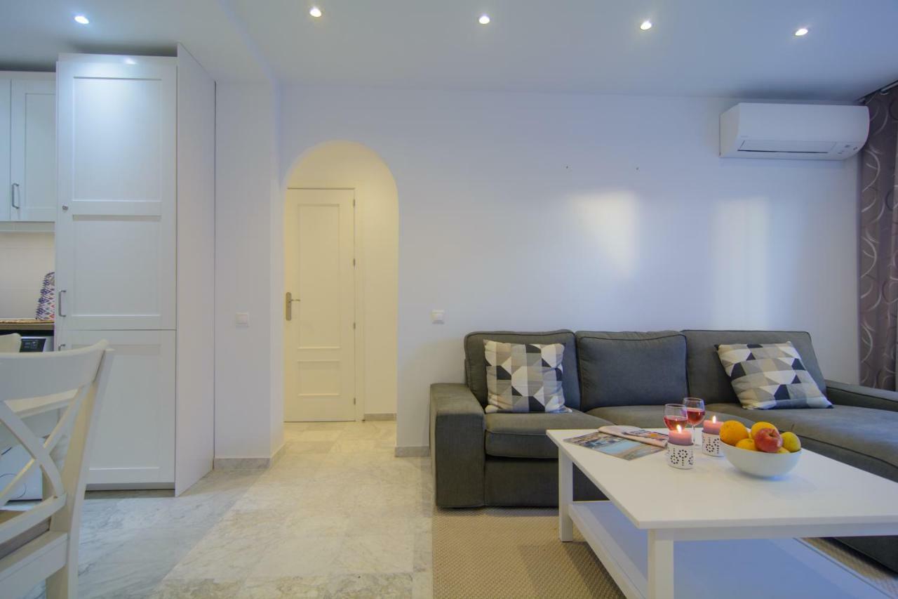River Playa Beachfront Apartment, Large Terrace Fuengirola Exteriör bild